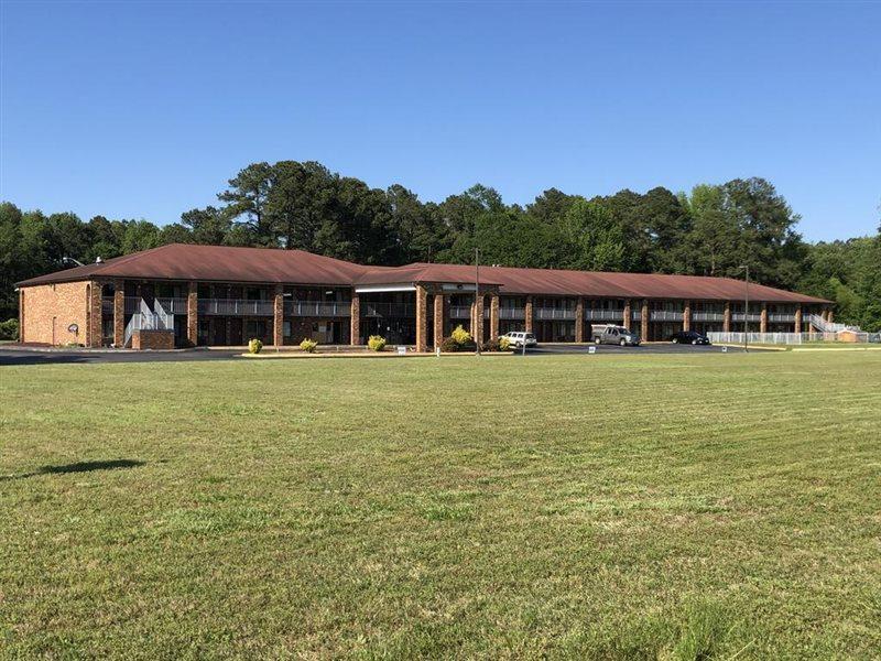 Americas Best Value Inn - Chesapeake Exterior photo