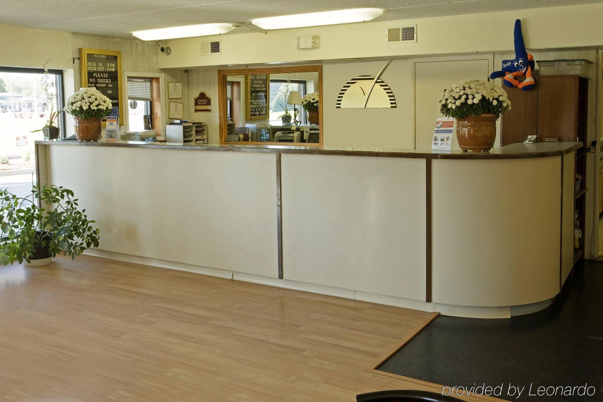 Americas Best Value Inn - Chesapeake Interior photo